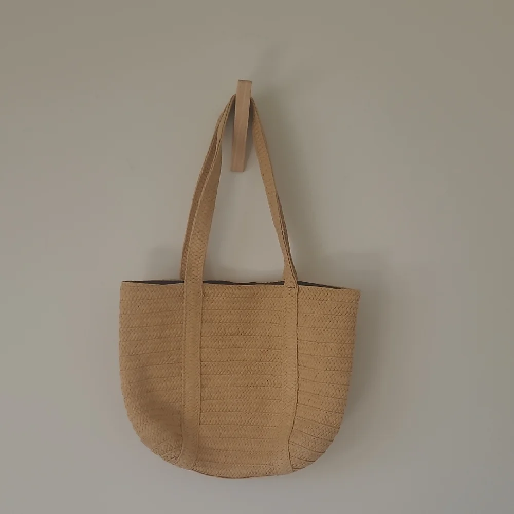 Draper James Woven Handbag - Picture 2 of 5